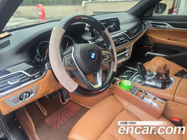 BMW 7 Series 2019 — ფოტო 6/12