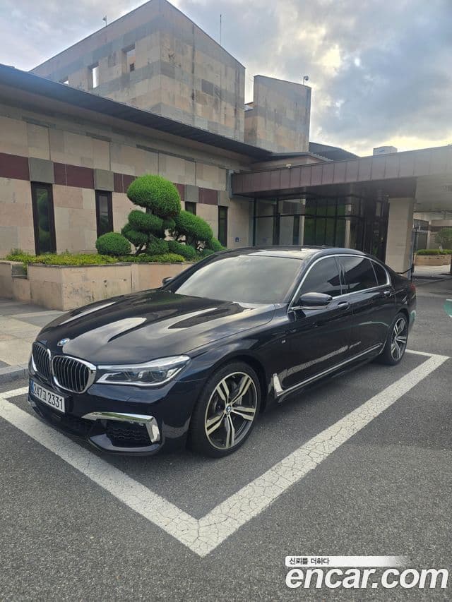 BMW 7 Series 2019 — ფოტო 12/12