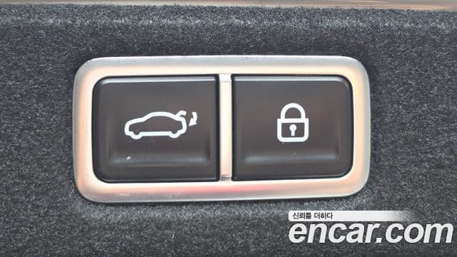 Hyundai Grandeur 2024 — ფოტო 17/20
