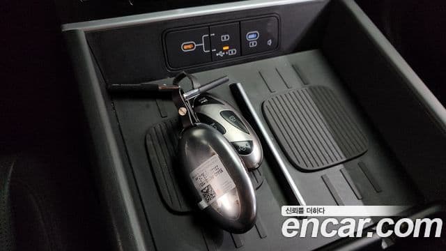 Hyundai Santa Fe 2024 — Şəkil 15/20