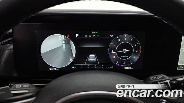Kia Carnival 2022 — ფოტო 8/20
