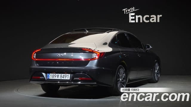 Hyundai Sonata 2021 — фото 2 из 20