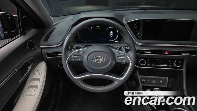 Hyundai Sonata 2021 — фото 13 из 20