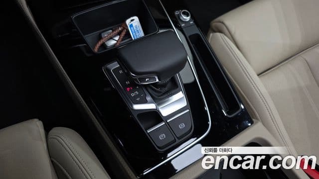 Audi Q5 2024 — Şəkil 9/20