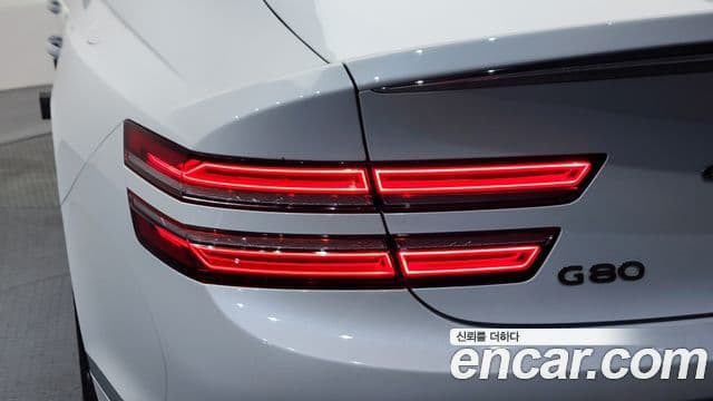 Genesis G80 2020 — ფოტო 33/35