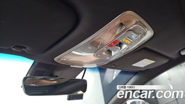 Genesis Electrified G80 2022 — ფოტო 19/20