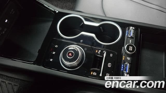 Kia K5 2025 — ფოტო 9/20