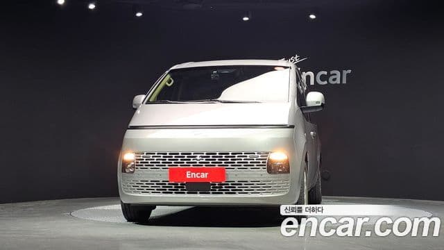 Hyundai Staria 2025 — ფოტო 3/19