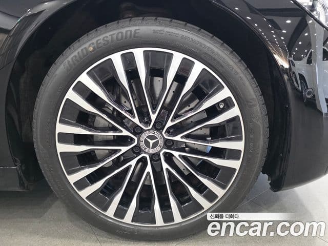 Mercedes-Benz S-Class 2021 — ფოტო 2/20