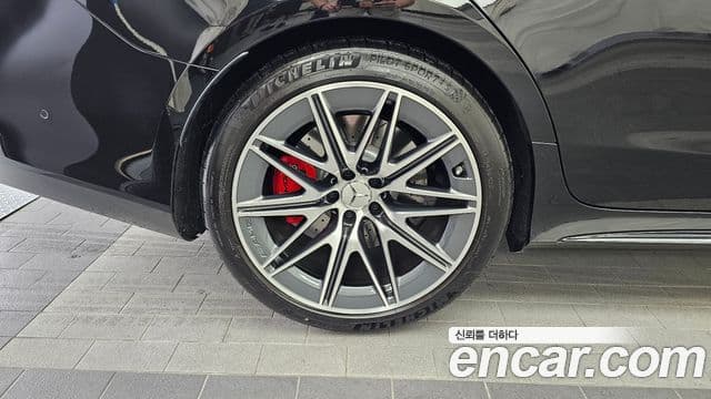 Mercedes-Benz AMG GT 2023 — ფოტო 5/20