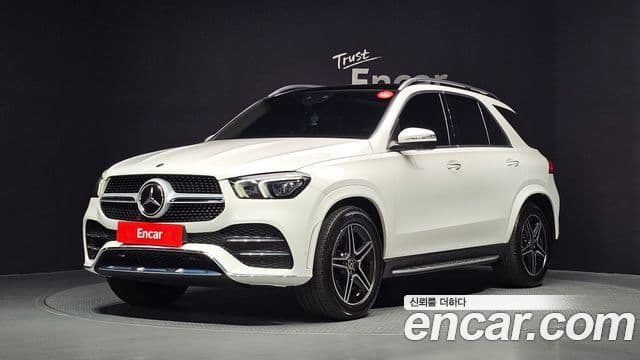 Mercedes-Benz GLE-Class 2021 — ფოტო 1/20