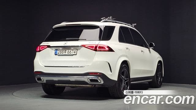 Mercedes-Benz GLE-Class 2021 — ფოტო 2/20