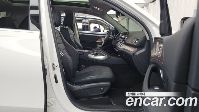 Mercedes-Benz GLE-Class 2021 — фото 11 из 20