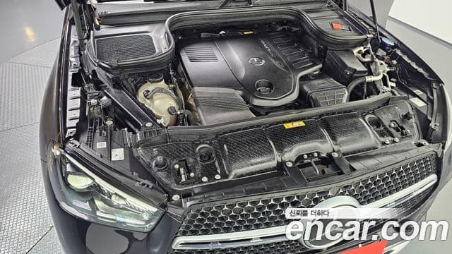 Mercedes-Benz GLE-Class 2023 — Şəkil 6/20