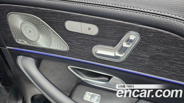 Mercedes-Benz GLE-Class 2023 — Şəkil 18/20