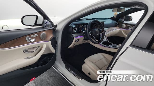 Mercedes-Benz E-Class 2020 — Şəkil 10/20