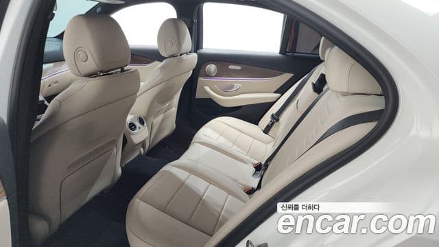 Mercedes-Benz E-Class 2020 — Şəkil 20/20