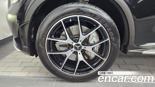 Mercedes-Benz GLC-Class 2022 — ფოტო 11/34