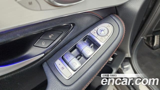 Mercedes-Benz GLC-Class 2022 — ფოტო 23/34