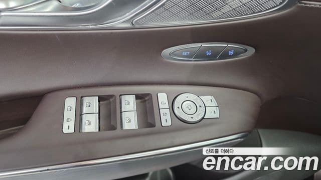 Genesis GV70 2021 — фото 14 из 20
