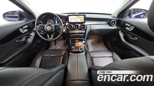 Mercedes-Benz C-Class 2019 — Şəkil 17/20