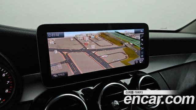 Mercedes-Benz C-Class 2019 — Şəkil 20/20