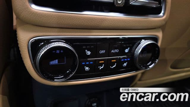 Genesis GV80 2021 — ფოტო 18/39