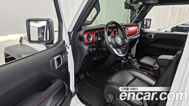 Jeep Wrangler 2020 — ფოტო 10/20