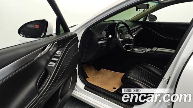 Genesis Electrified G80 2022 — ფოტო 10/20
