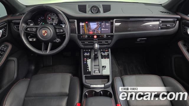 Porsche Macan 2023 — Şəkil 7/20
