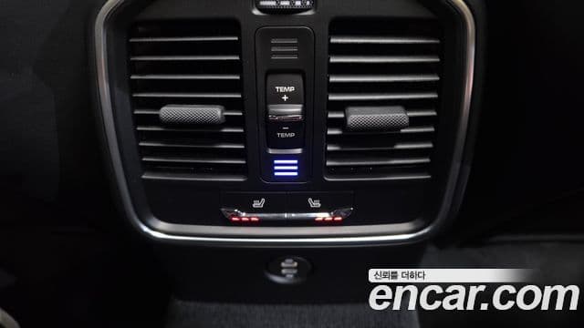 Porsche Macan 2023 — Şəkil 18/20