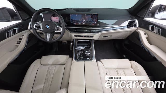 BMW X7 2025 — Photo 20/37
