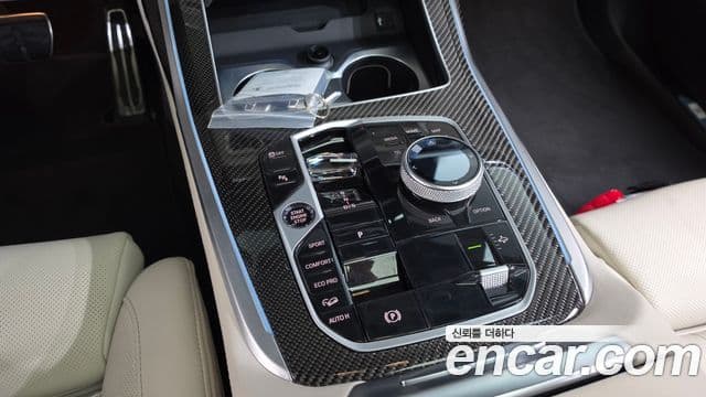 BMW X7 2025 — Photo 36/37