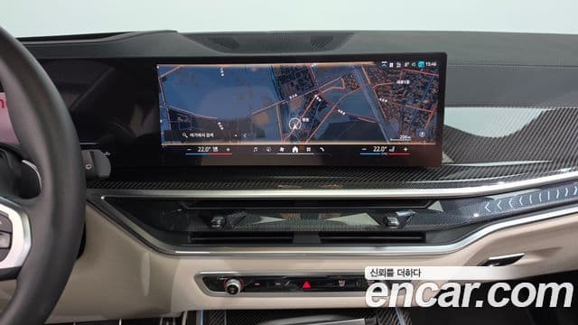BMW X7 2025 — Photo 22/37