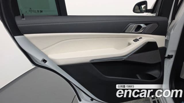 BMW X7 2025 — Photo 4/37