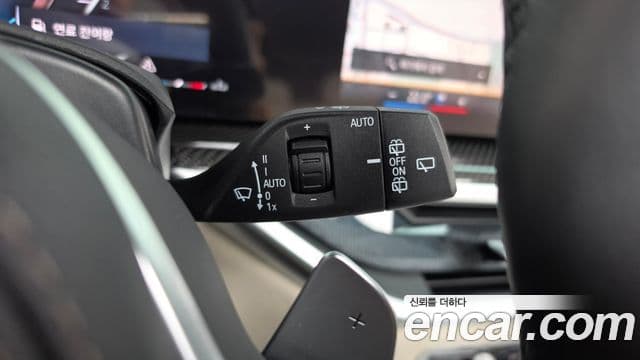 BMW X7 2025 — Photo 18/37