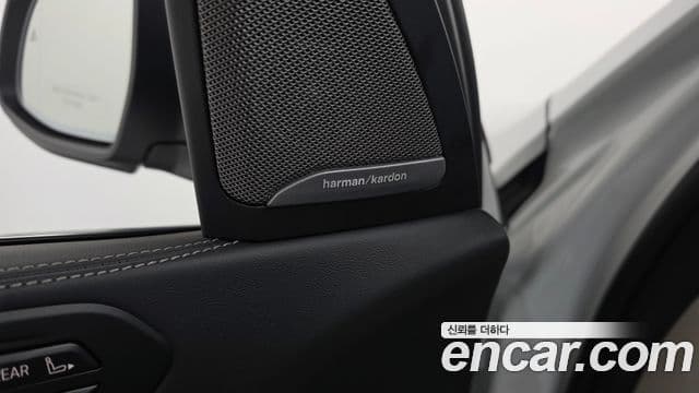 BMW X7 2025 — Photo 14/37