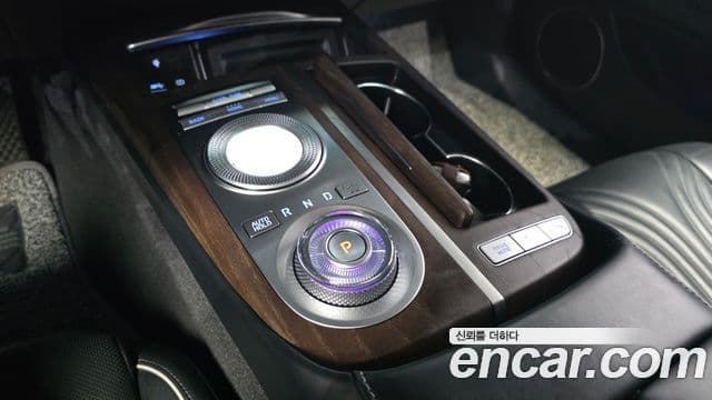 Genesis Electrified G80 2020 — ფოტო 9/20