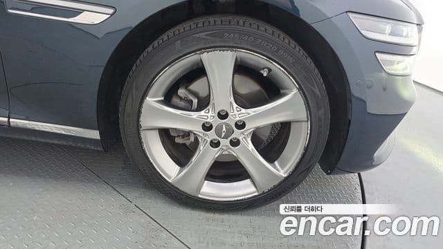 Genesis G80 2020 — Photo 17/33