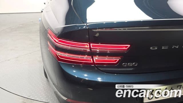 Genesis G80 2020 — Photo 15/33