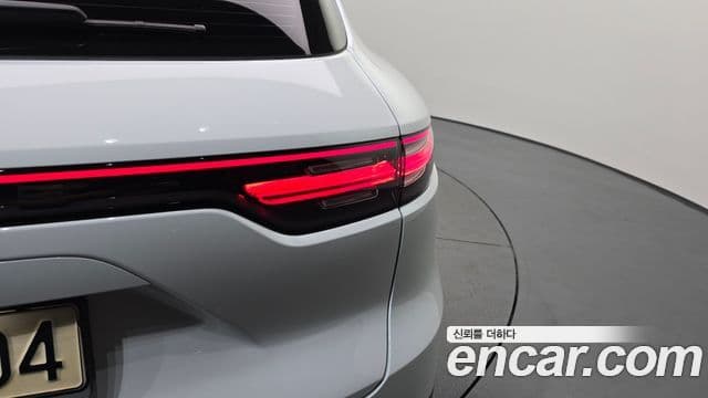Porsche Cayenne 2023 — Photo 26/36