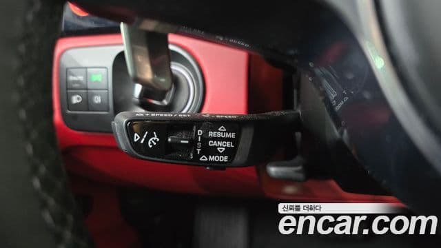 Porsche Cayenne 2023 — Photo 19/36