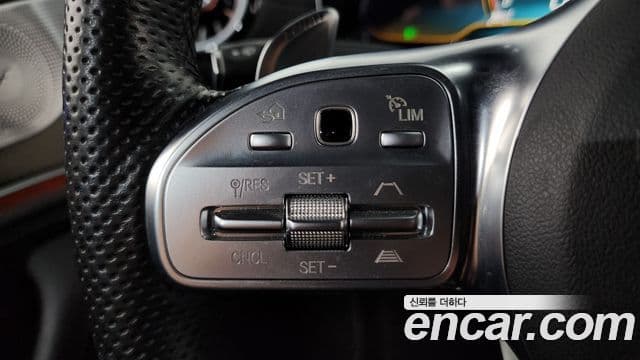 Mercedes-Benz AMG GT 2020 — ფოტო 15/20