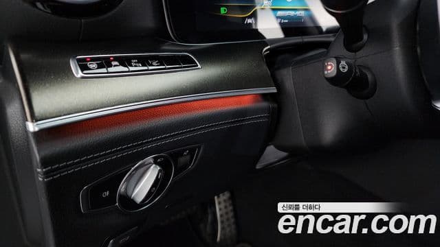 Mercedes-Benz AMG GT 2020 — ფოტო 19/20
