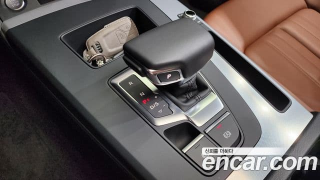 Audi Q5 2023 — ფოტო 9/20