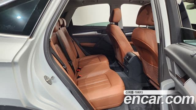 Audi Q5 2023 — ფოტო 11/20