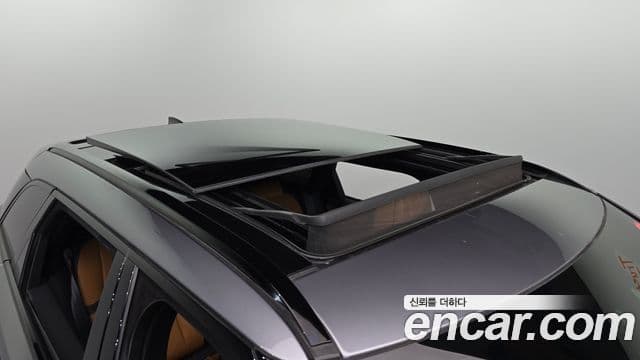 Land Rover Range Rover Velar 2020 — Photo 9/30