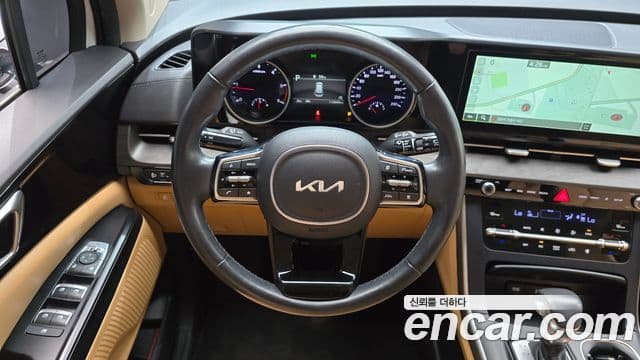 Kia Carnival 2023 — Фото 12/20