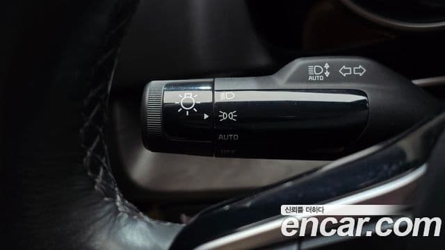 Kia Carnival 2023 — Фото 15/20