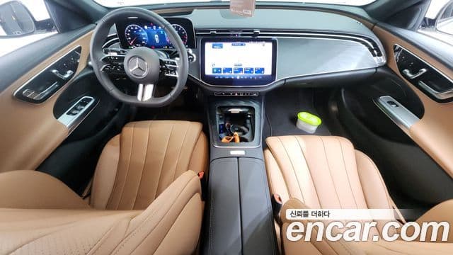 Mercedes-Benz E-Class 2025 — Фото 7/20